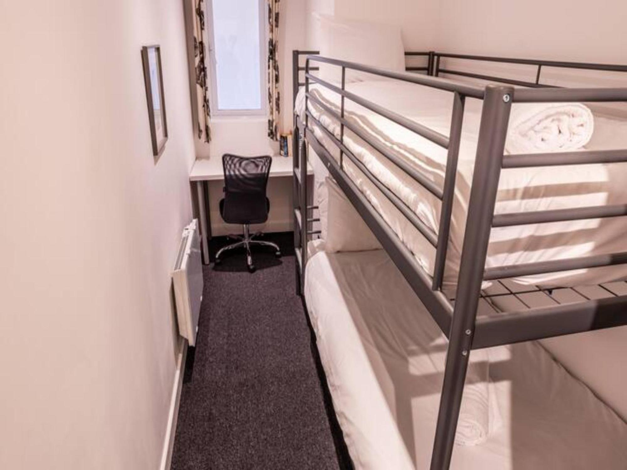 Newly Renovated Ideally Situated 2 Bedroom Flat Bournemouth Exterior photo
