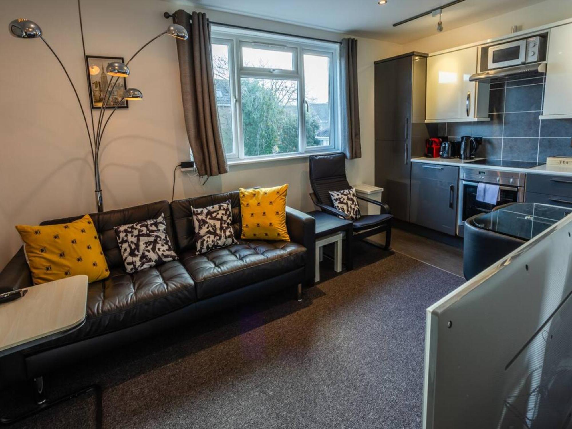 Newly Renovated Ideally Situated 2 Bedroom Flat Bournemouth Exterior photo