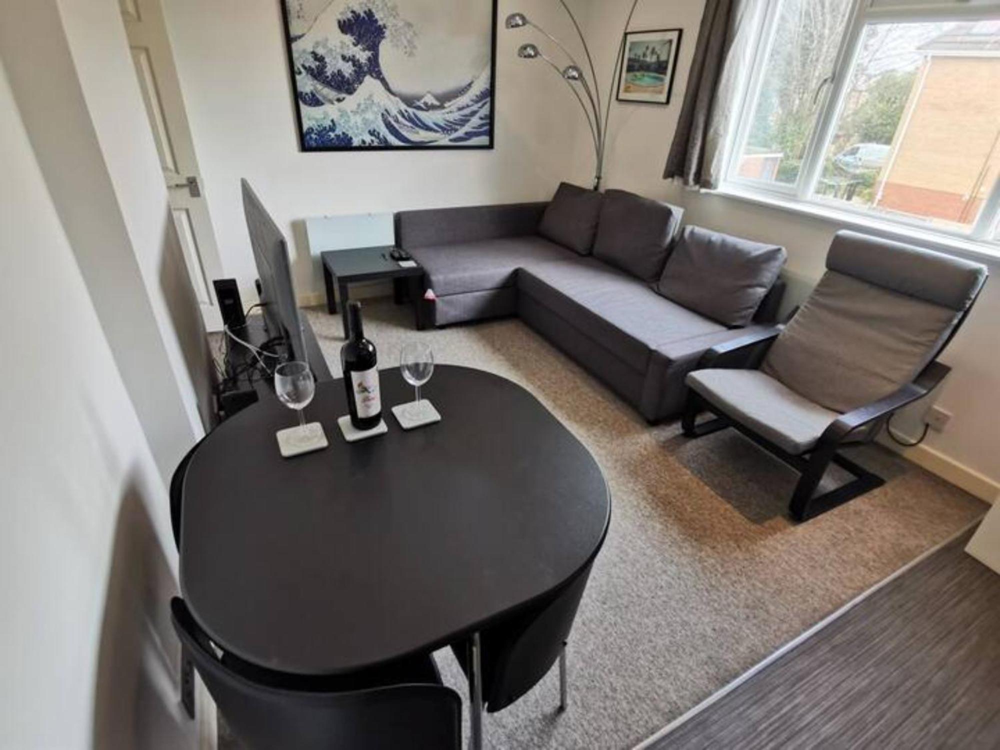 Newly Renovated Ideally Situated 2 Bedroom Flat Bournemouth Exterior photo